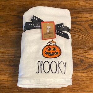 Rae Dunn Snoopy Halloween Hand Towels